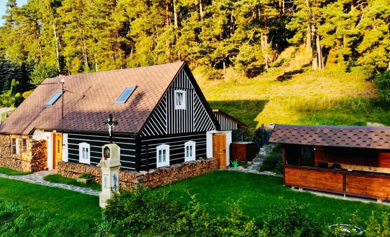 Roubenka 1818 Villa Vselibice Exteriör bild